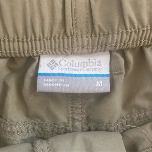 Columbia Women’s Khaki Shorts - Picture 5 of 5